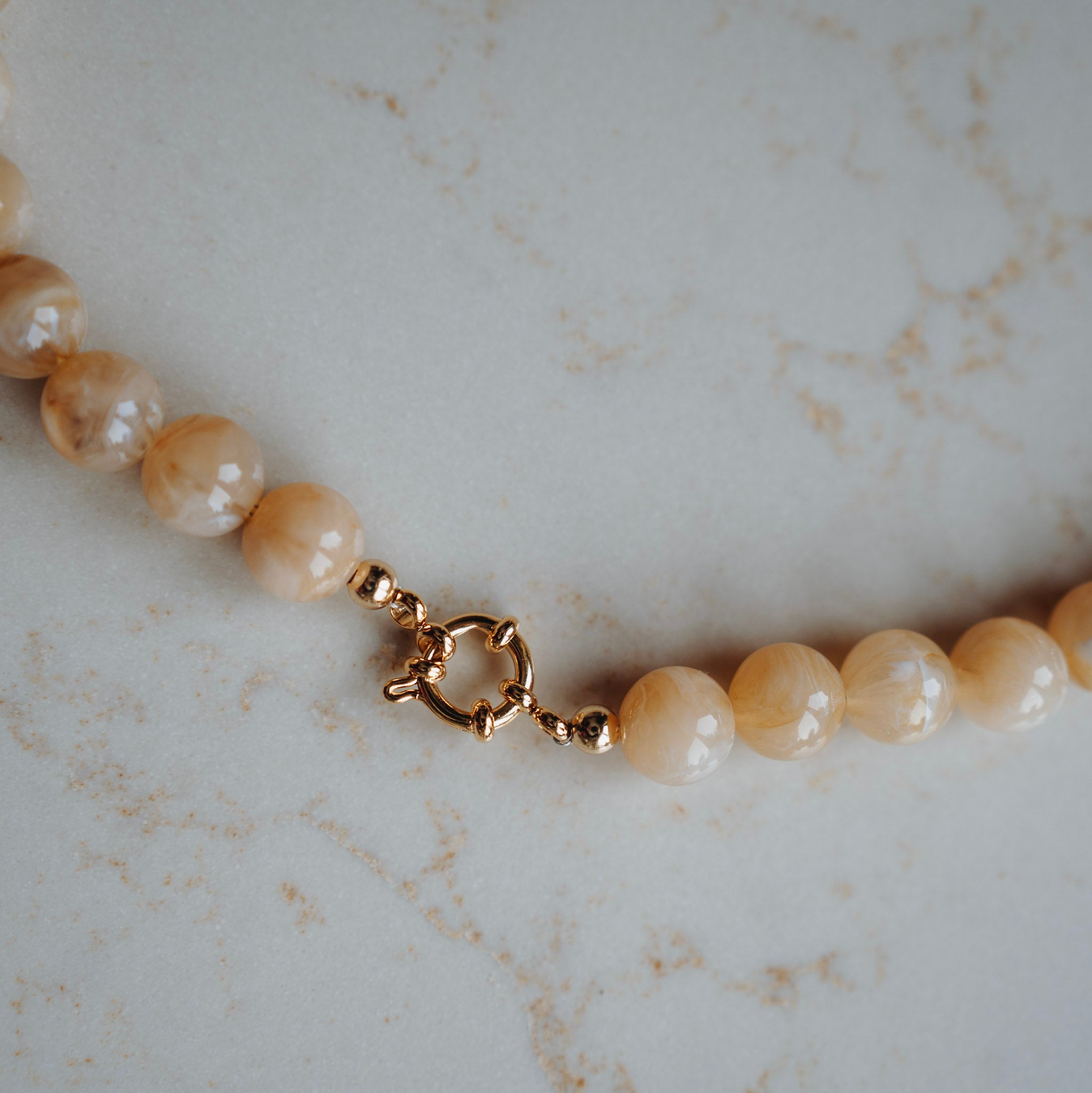 Collier Isa
