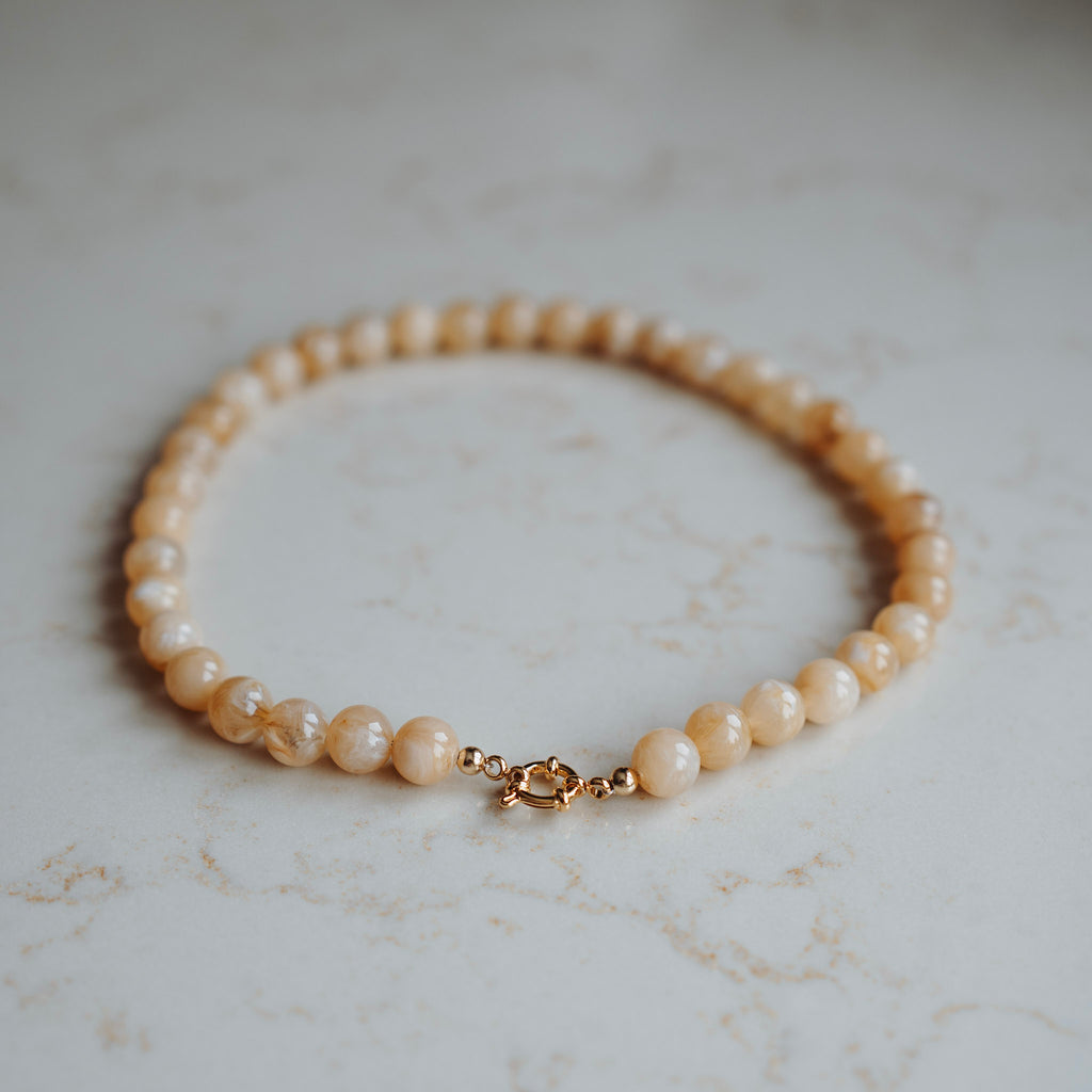 Collier Isa