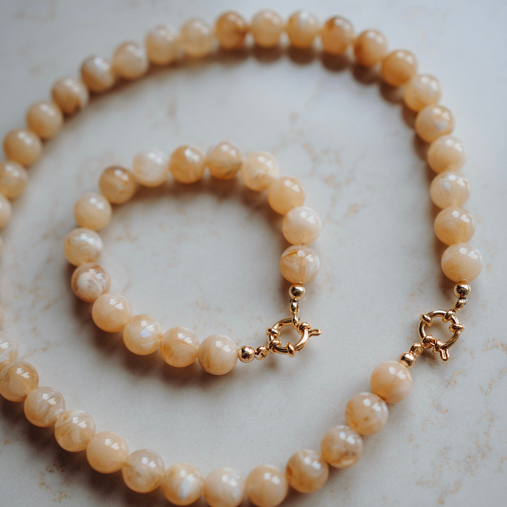 Collier Isa