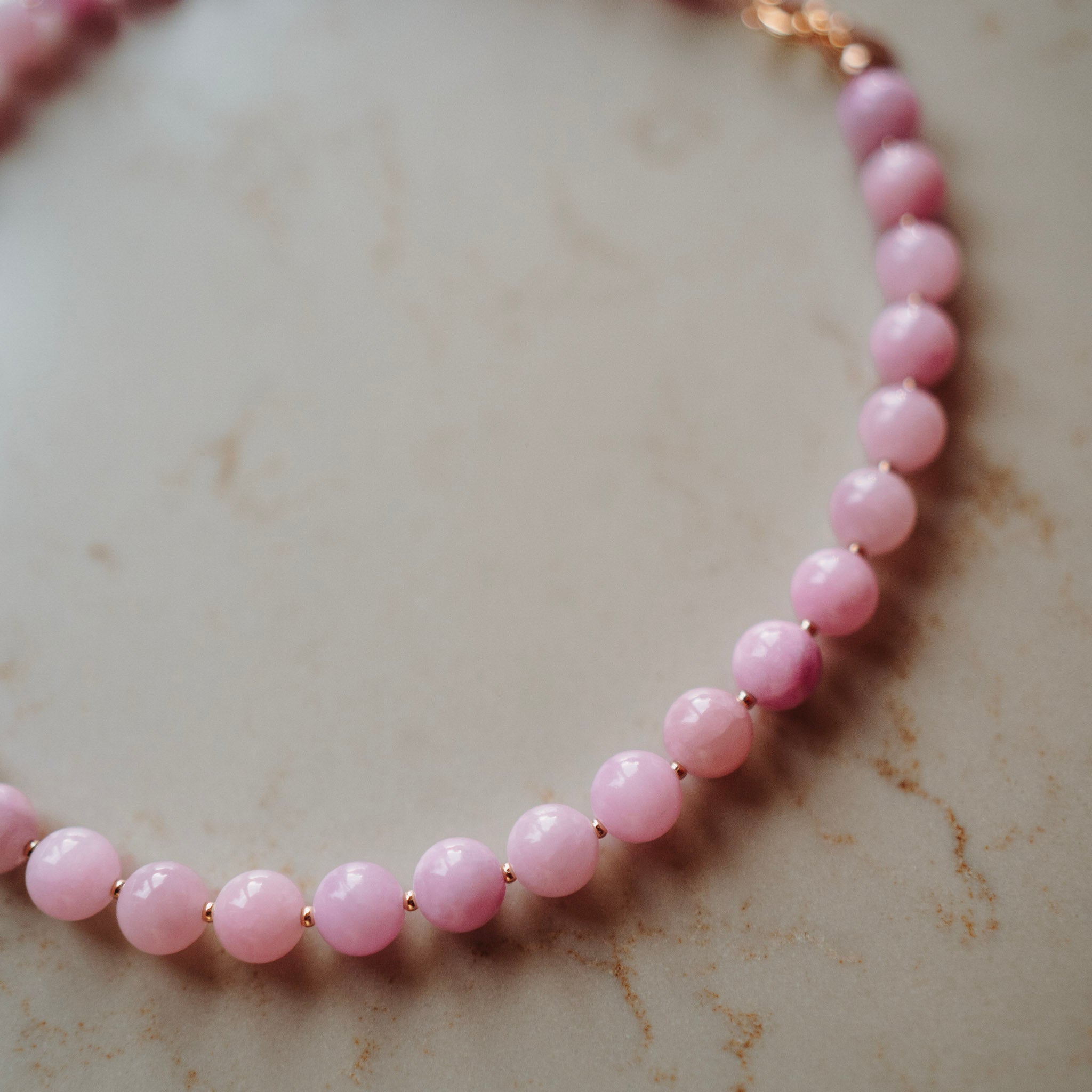 Collier Echte Jade - Rond Lila - met vergulde kralen