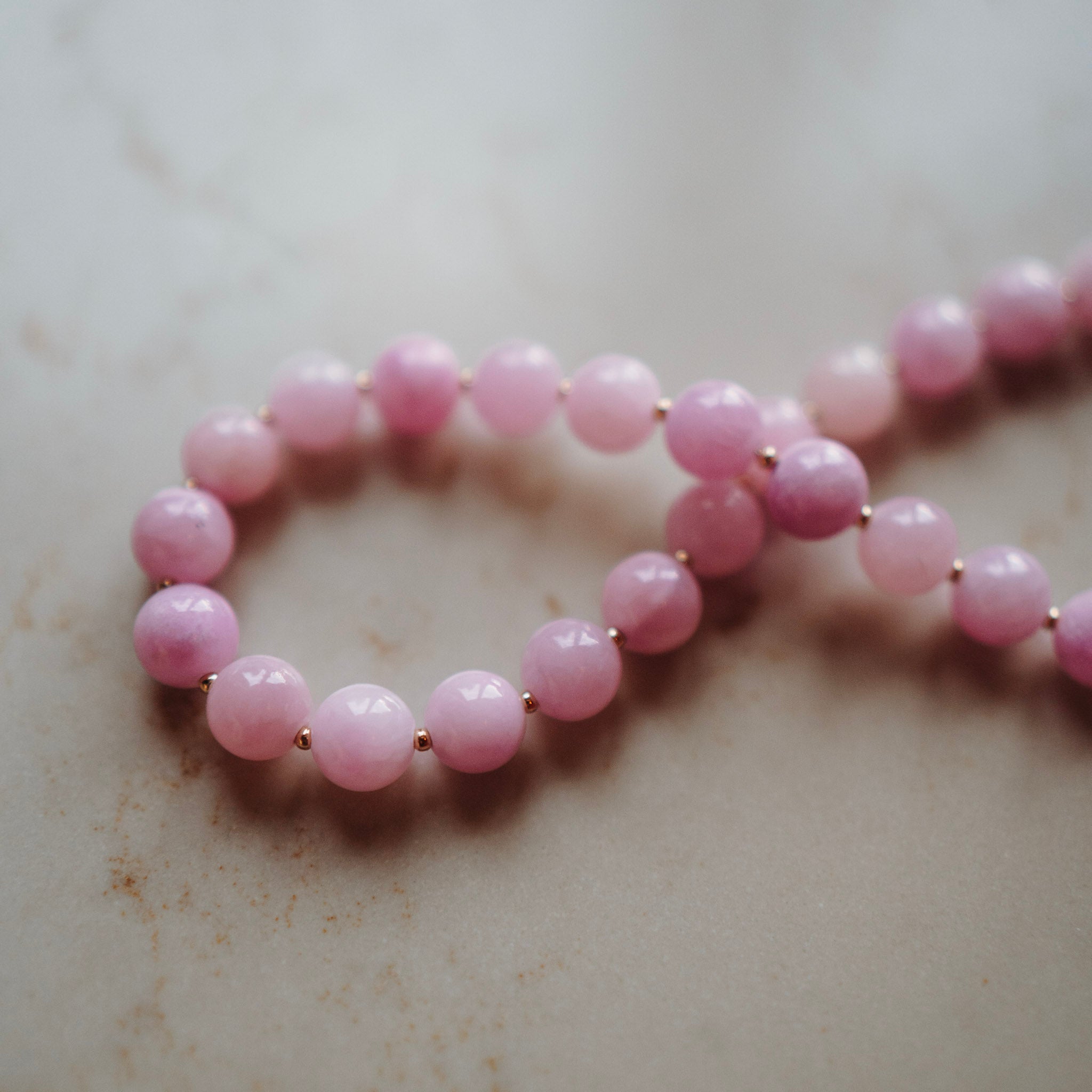 Collier Echte Jade - Rond Lila - met vergulde kralen