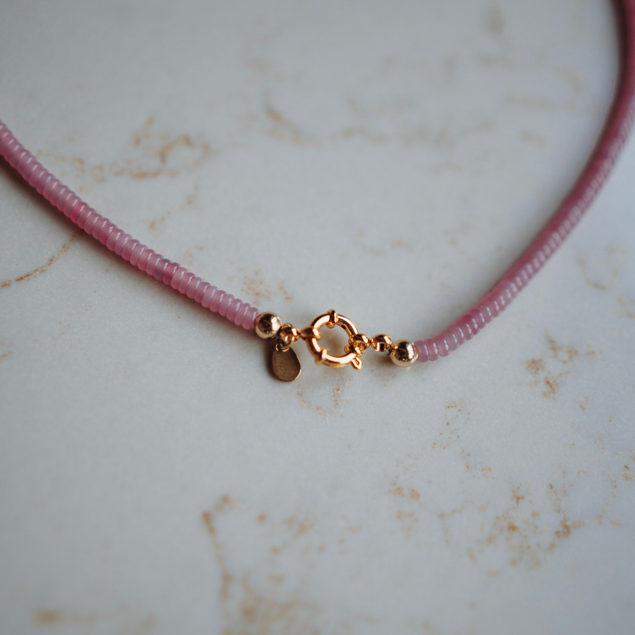 Collier Niene - echte Jade met Toermalijn bedel