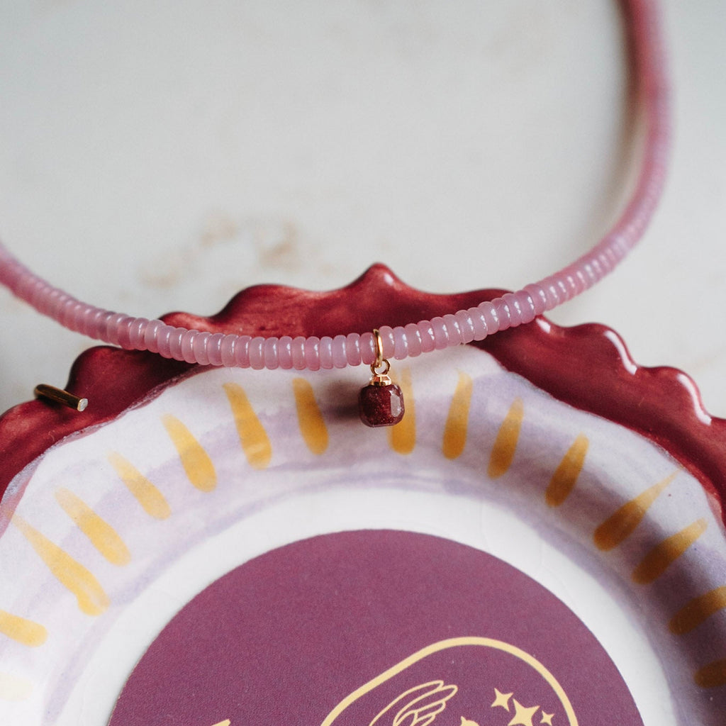 Collier Niene - echte Jade met Toermalijn bedel
