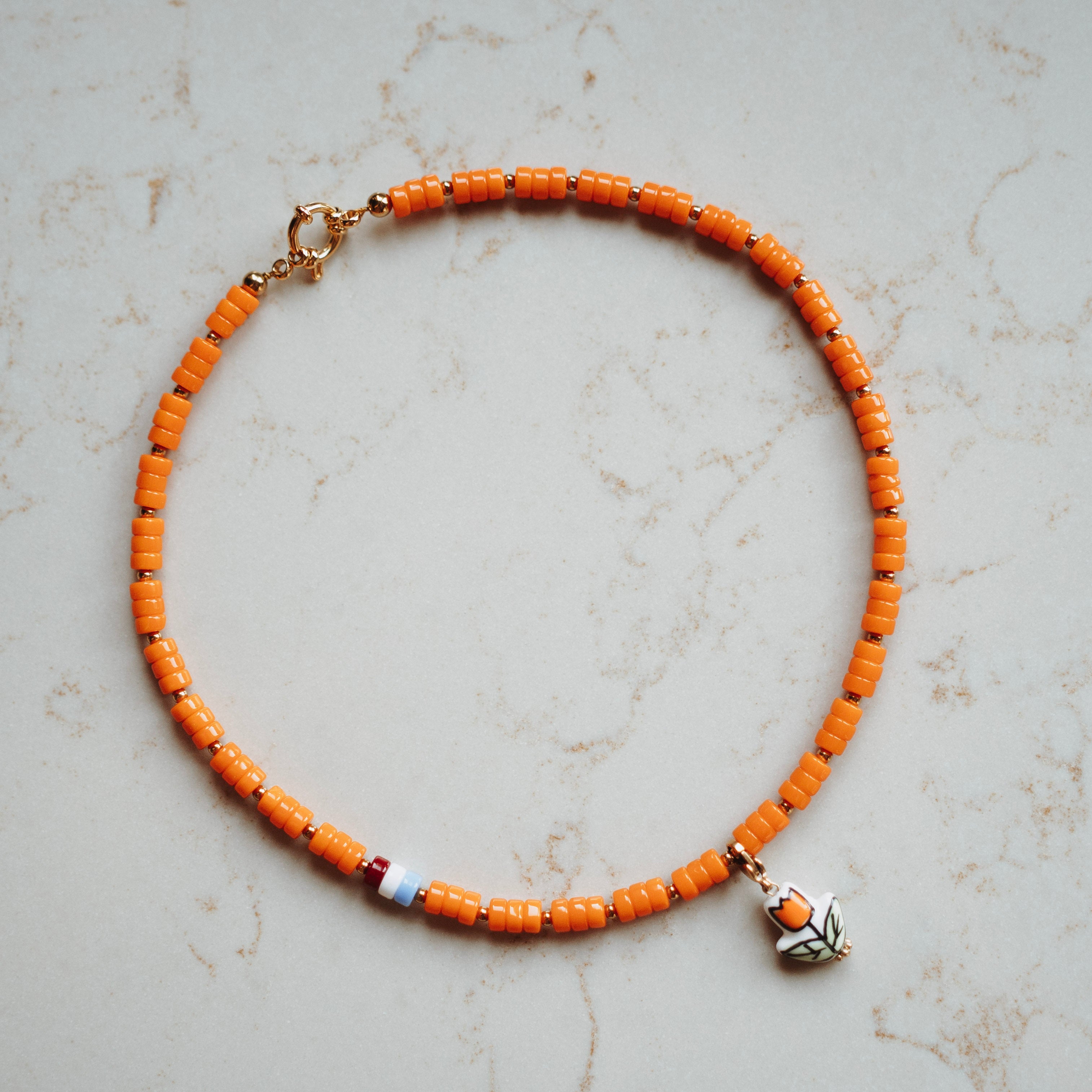 Collier Lexie - Oranje met tulp porcelein