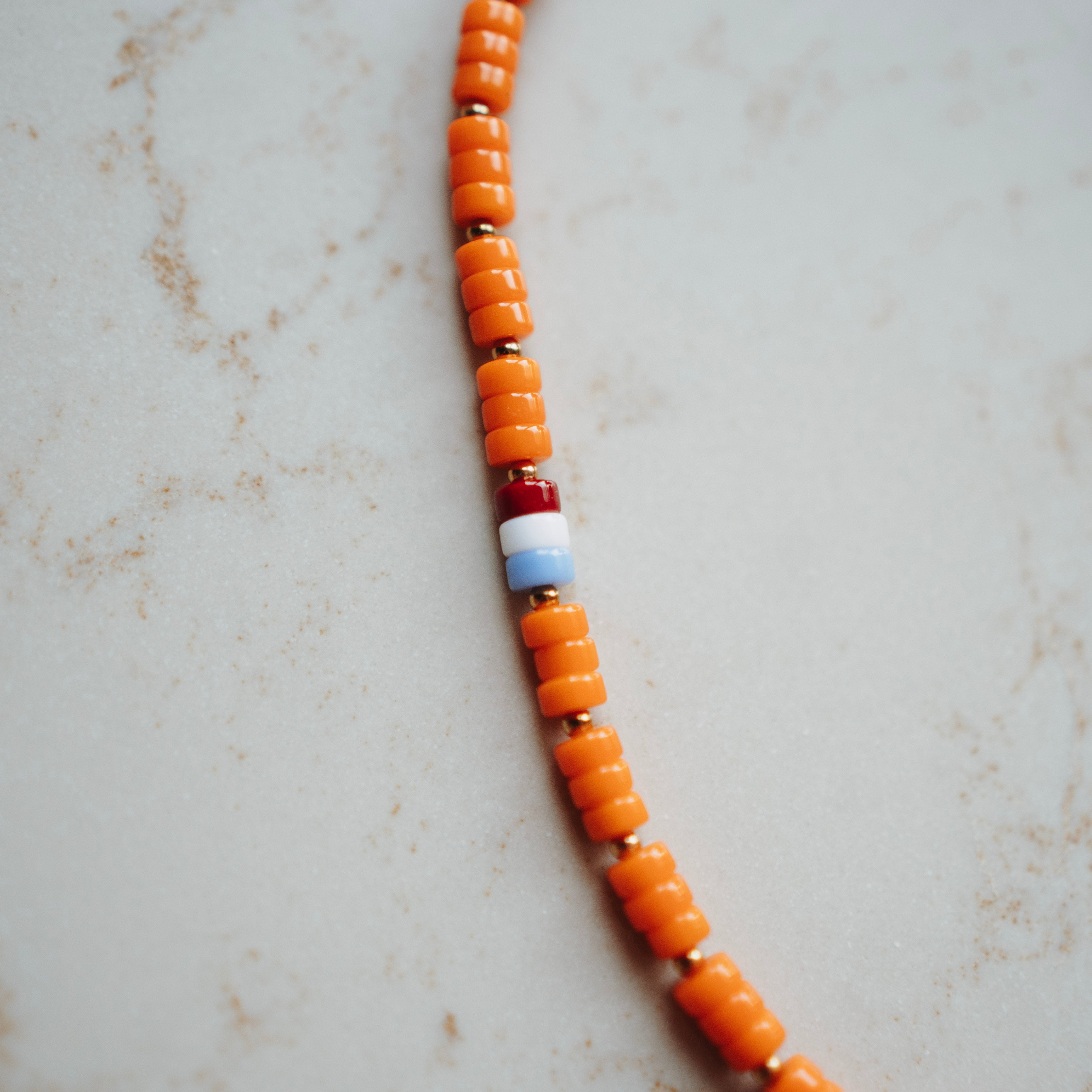 Collier Lexie - Oranje met tulp porcelein
